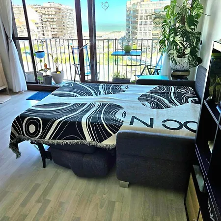 Apartamento Modern With Sea View And Balcony